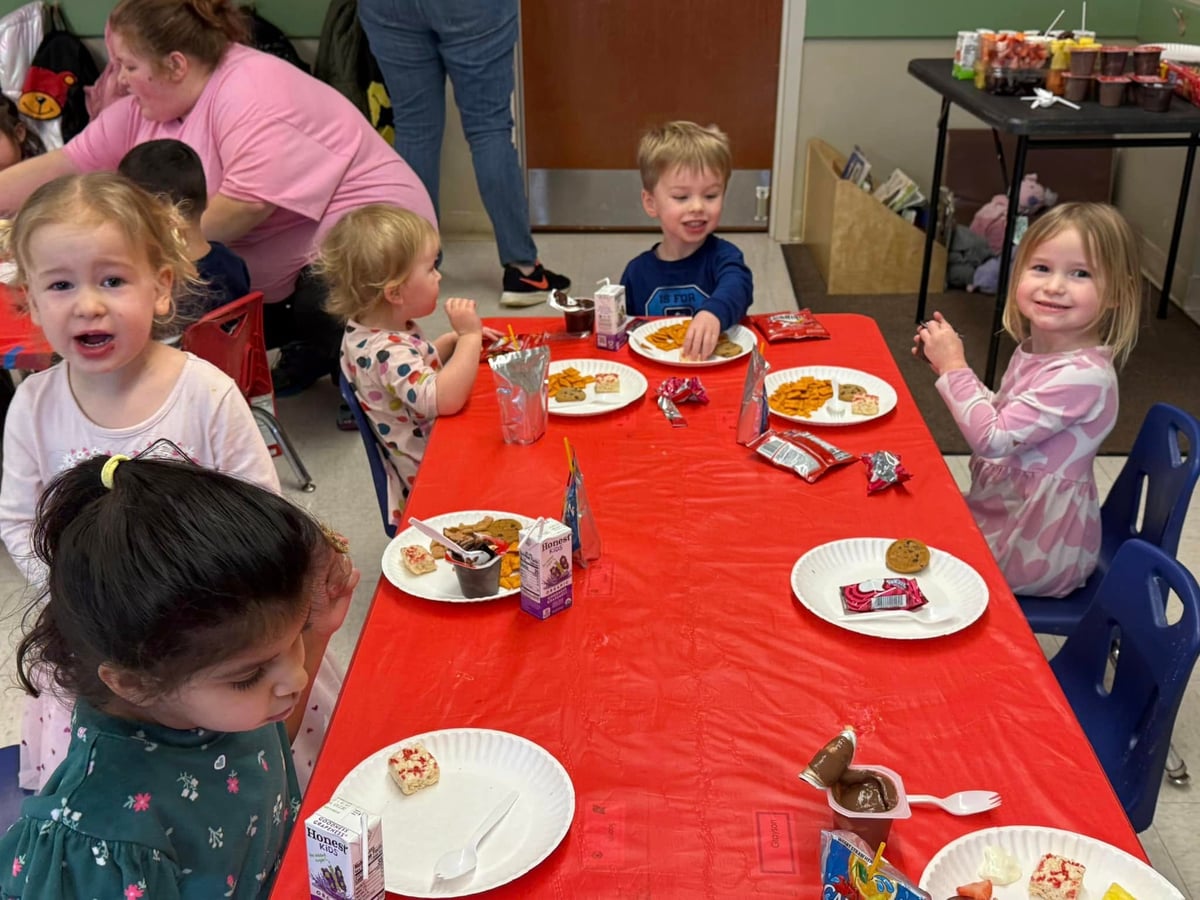 children eating at table