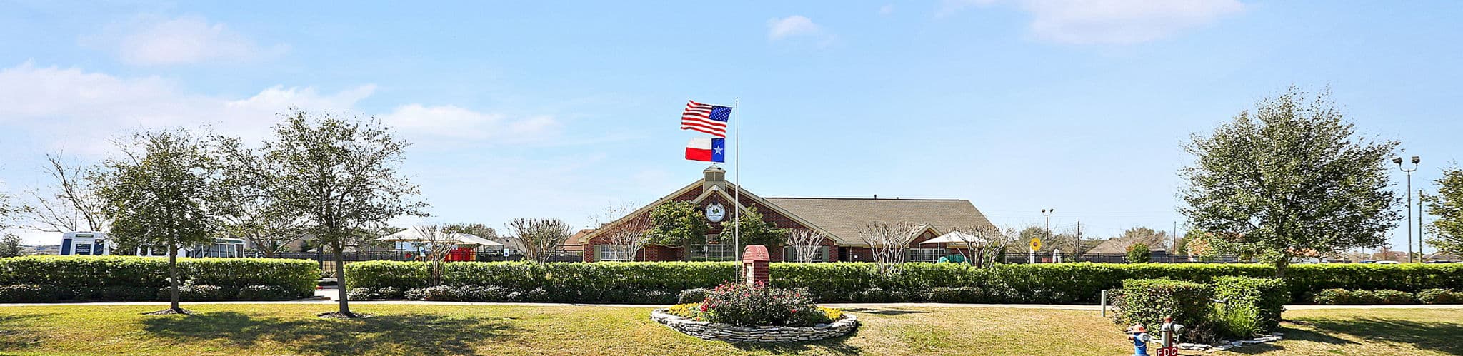 Exterior of a Primrose School of Pearland Parkway