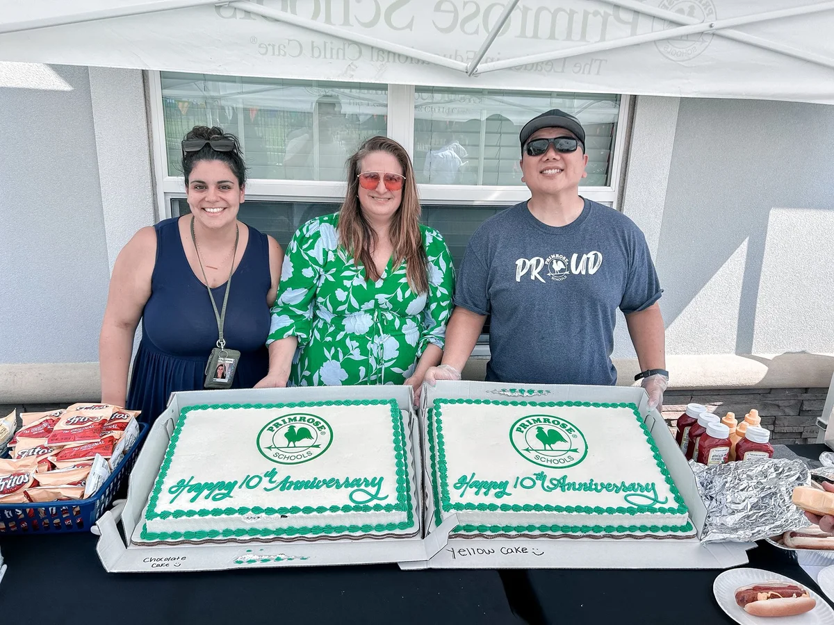 Celebrating 10 year anniversary with cake