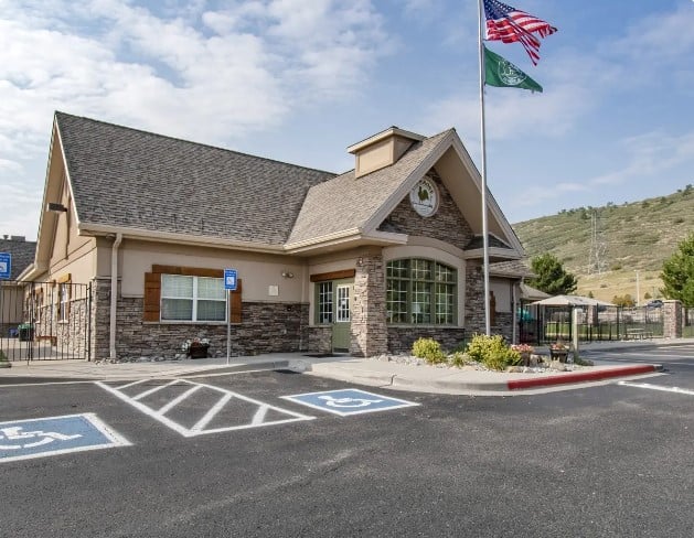 Primrose Ken Caryl school building